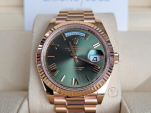 Rolex Day-Date 40mm Everose Gold 228235 Olive Green Roman President Chronologie